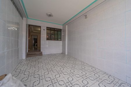Casa à venda com 200m², 2 quartos e 1 vagaGaragem