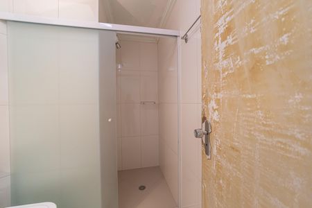 Casa à venda com 200m², 2 quartos e 1 vagaBanheiro