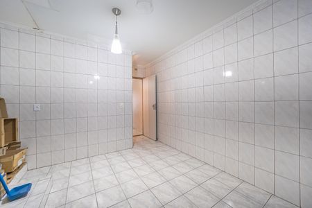 Cozinha de casa para alugar com 2 quartos, 200m² em Jardim Três Marias, São Paulo