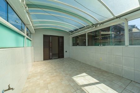 Casa à venda com 200m², 2 quartos e 1 vagaVaranda