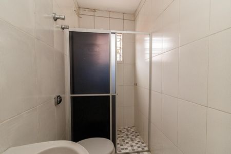 Banheiro de casa de condomínio para alugar com 1 quarto, 55m² em Vila Maria Alta, São Paulo