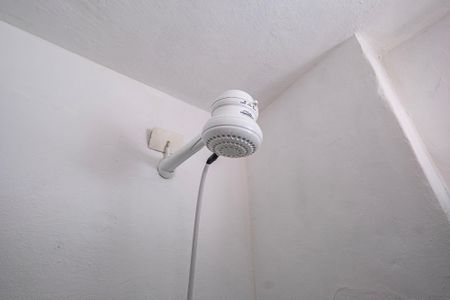 Banheiro de apartamento para alugar com 1 quarto, 49m² em Cerqueira César, São Paulo