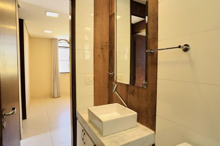 Apartamento à venda com 73m², 2 quartos e 2 vagasBanheiro