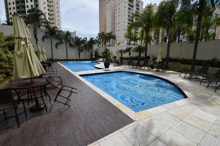 Apartamento à venda com 116m², 3 quartos e 2 vagasÁrea comum - Piscina