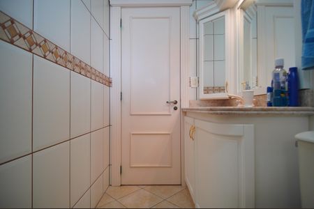 Casa para alugar com 267m², 4 quartos e 2 vagasBanheiro