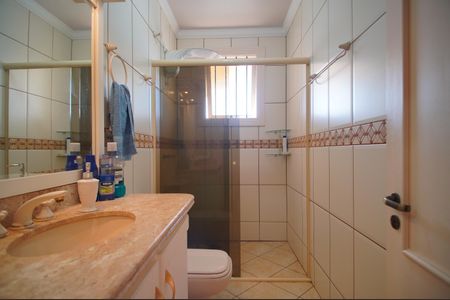 Casa para alugar com 267m², 4 quartos e 2 vagasBanheiro