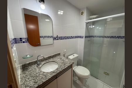 Banheiro de apartamento para alugar com 1 quarto, 43m² em Monte Castelo, São José dos Campos