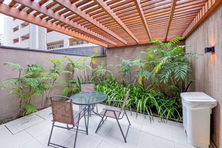 Apartamento para alugar com 37m², 1 quarto e sem vagaSalão de Festas - Área Externa