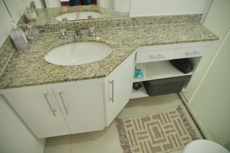 Casa à venda com 127m², 3 quartos e 3 vagasBanheiro da Suíte 