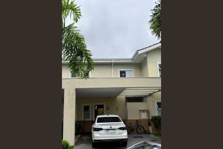 Casa à venda com 127m², 3 quartos e 3 vagasFachada /Garagem 