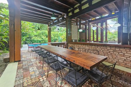 Casa de condomínio para alugar com 400m², 4 quartos e 5 vagas Casa de condomínio para alugar com 400m², 4 quartos e 5 vagasÁrea de Lazer privativa