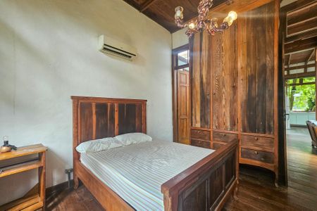 Casa de condomínio para alugar com 400m², 4 quartos e 5 vagas Casa de condomínio para alugar com 400m², 4 quartos e 5 vagasSuíte 1