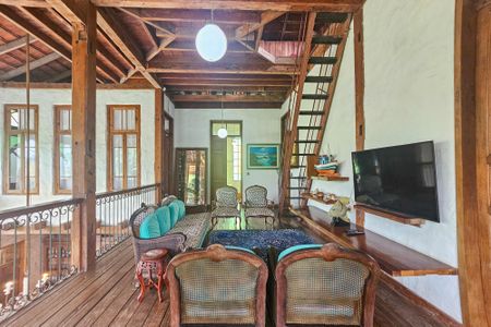 Casa de condomínio para alugar com 400m², 4 quartos e 5 vagas Casa de condomínio para alugar com 400m², 4 quartos e 5 vagasSala