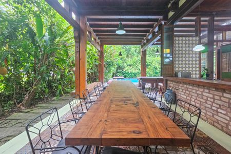 Casa de condomínio para alugar com 400m², 4 quartos e 5 vagas Casa de condomínio para alugar com 400m², 4 quartos e 5 vagasÁrea de Lazer privativa