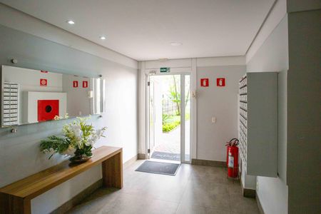 Apartamento à venda com 65m², 3 quartos e 2 vagasHall social