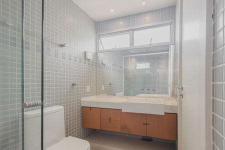 Apartamento à venda com 126m², 2 quartos e 2 vagasBanheiro da Suíte