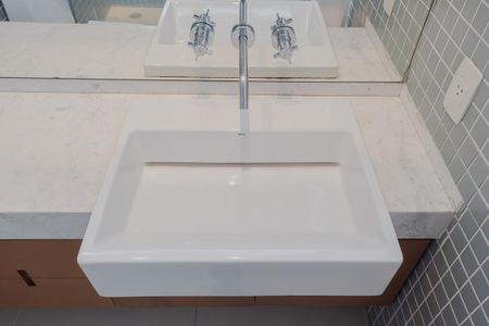 Apartamento à venda com 126m², 2 quartos e 2 vagasBanheiro da Suíte