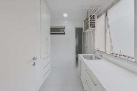 Apartamento à venda com 126m², 2 quartos e 2 vagasÁrea de Serviço