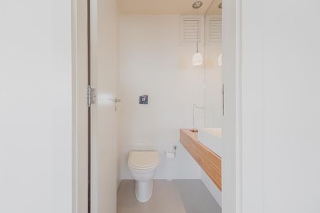 Apartamento à venda com 126m², 2 quartos e 2 vagasLavabo