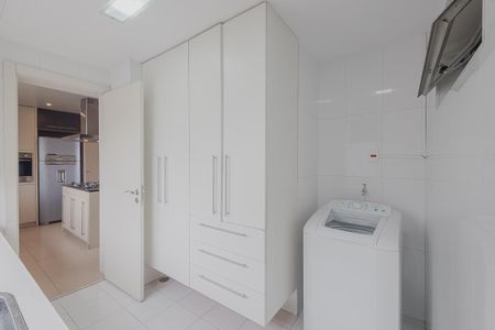 Apartamento à venda com 126m², 2 quartos e 2 vagasÁrea de Serviço