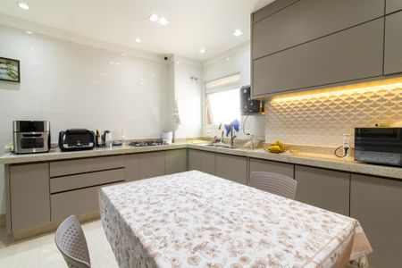Apartamento para alugar com 215m², 3 quartos e 4 vagasCozinha