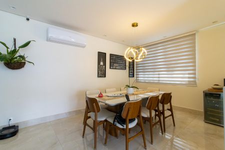 Apartamento para alugar com 215m², 3 quartos e 4 vagasSala