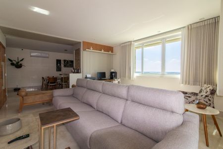 Apartamento para alugar com 215m², 3 quartos e 4 vagasSala