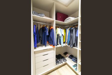 Apartamento para alugar com 215m², 3 quartos e 4 vagasSuite 2