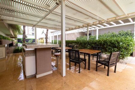 Apartamento para alugar com 215m², 3 quartos e 4 vagasÁrea comum - Churrasqueira