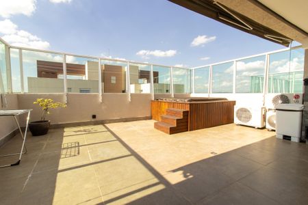 Apartamento para alugar com 215m², 3 quartos e 4 vagasVaranda