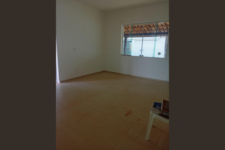 Casa para alugar com 3 quartos, 1000m² em Joá, Lagoa Santa