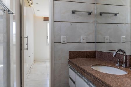 Apartamento à venda com 95m², 3 quartos e 2 vagasBanheiro da Suíte