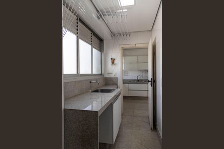 Apartamento à venda com 95m², 3 quartos e 2 vagasÁrea de Serviço