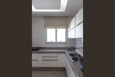 Apartamento à venda com 95m², 3 quartos e 2 vagasCozinha