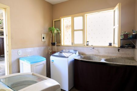 Casa à venda com 455m², 4 quartos e 3 vagasÁrea de Serviço