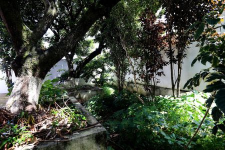 Casa à venda com 455m², 4 quartos e 3 vagasQuintal