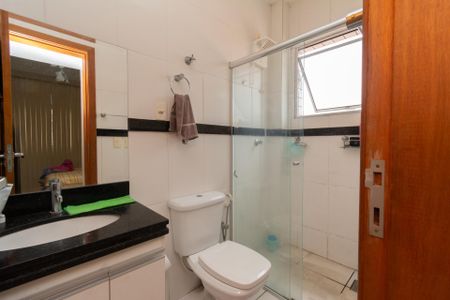 Apartamento para alugar com 126m², 2 quartos e 2 vagas Apartamento para alugar com 126m², 2 quartos e 2 vagasBanheiro da Suíte