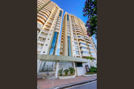 Apartamento à venda com 89m², 3 quartos e 2 vagasFachada e portaria