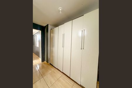 Apartamento para alugar com 65m², 2 quartos e sem vagaCloset
