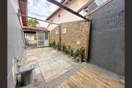 Apartamento para alugar com 65m², 2 quartos e sem vagaÁrea externa