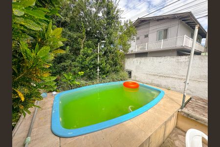 Apartamento para alugar com 65m², 2 quartos e sem vagaÁrea comum - Piscina