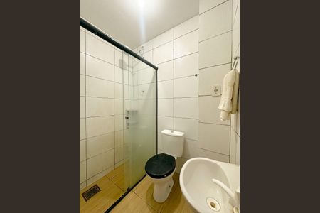 Apartamento para alugar com 65m², 2 quartos e sem vagaBanheiro