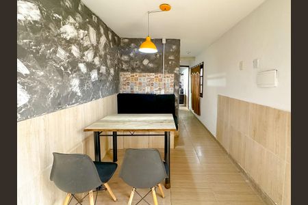 Apartamento para alugar com 65m², 2 quartos e sem vagaSala de Jantar