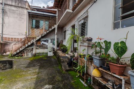 Casa à venda com 90m², 2 quartos e sem vagaQuintal/Entrada