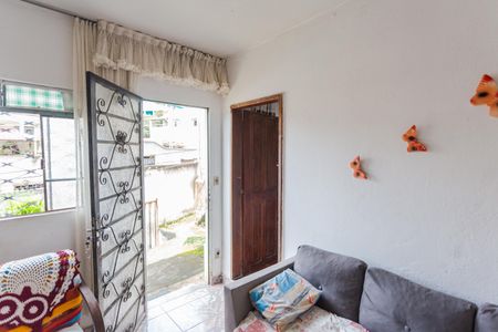 Sala  de casa à venda com 2 quartos, 90m² em Nossa Senhora da Saude, Belo Horizonte