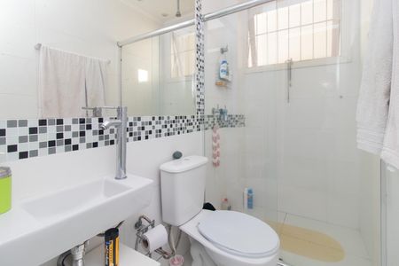 Banheiro de apartamento à venda com 1 quarto, 36m² em Petrópolis, Porto Alegre
