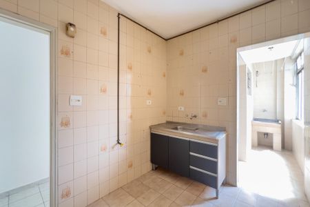 Apartamento à venda com 68m², 3 quartos e sem vagaCozinha e área de serviço 