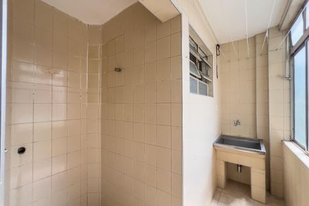 Apartamento à venda com 68m², 3 quartos e sem vagaCozinha e área de serviço 