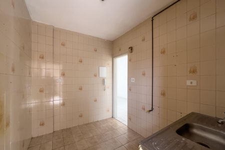 Apartamento à venda com 68m², 3 quartos e sem vagaCozinha e área de serviço 