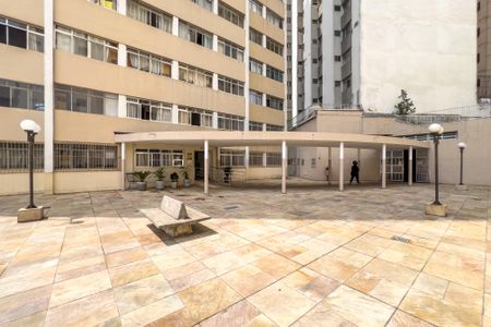 Apartamento à venda com 68m², 3 quartos e sem vagaÁrea comum